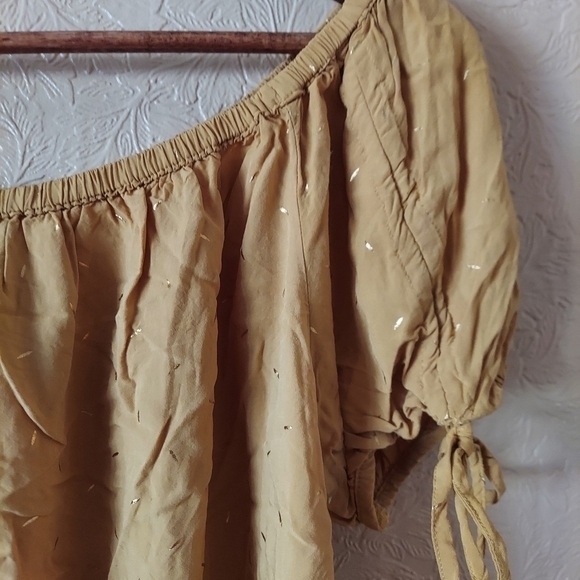 Harve Benard mustard yellow blouse w metallic gold pattern tie sleeves Sz medium - Picture 2 of 8